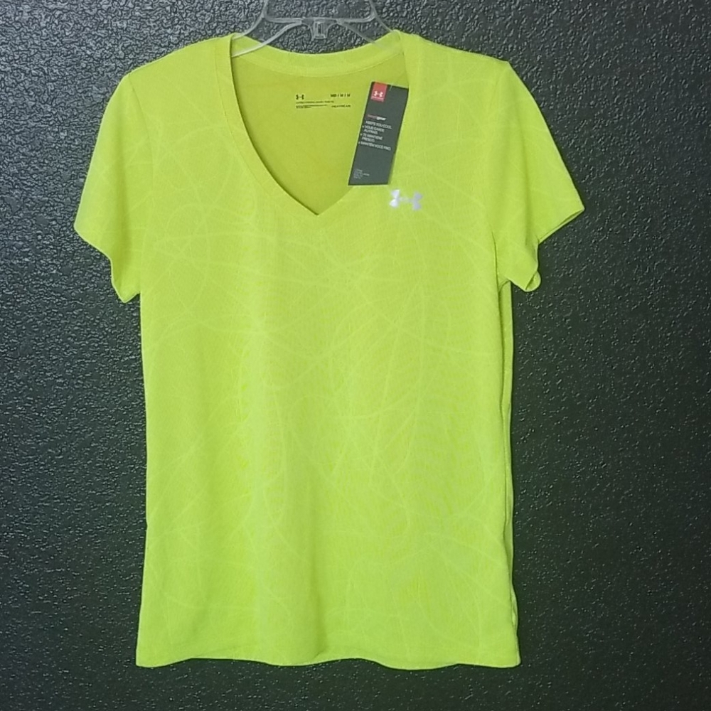 Under Armour Moisture Wicking Workout Athletic Outdoor Green Shirt